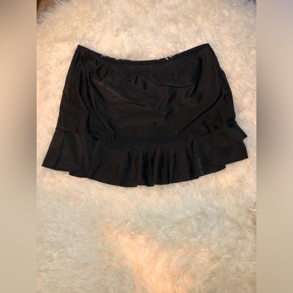 VENUS Black Mini Swim Skirt - Picture 12 of 13